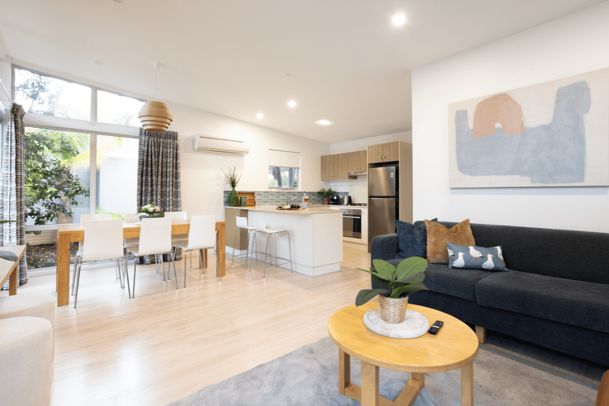 Lagoon Unit Lounge