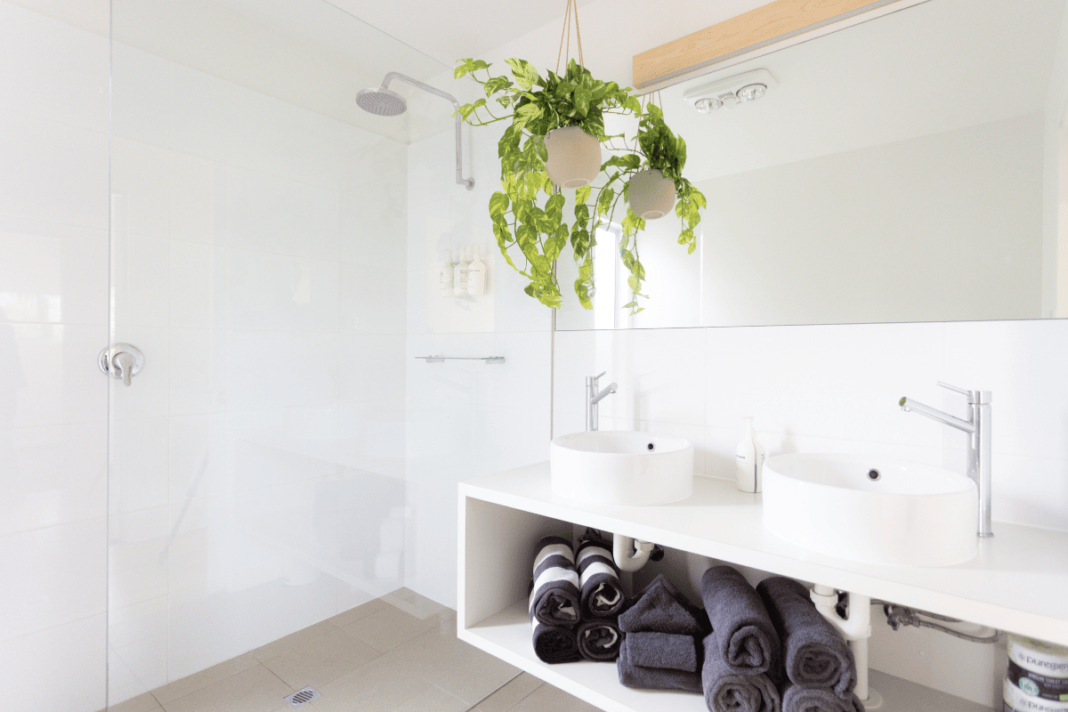 Lagoon Unit Bathroom